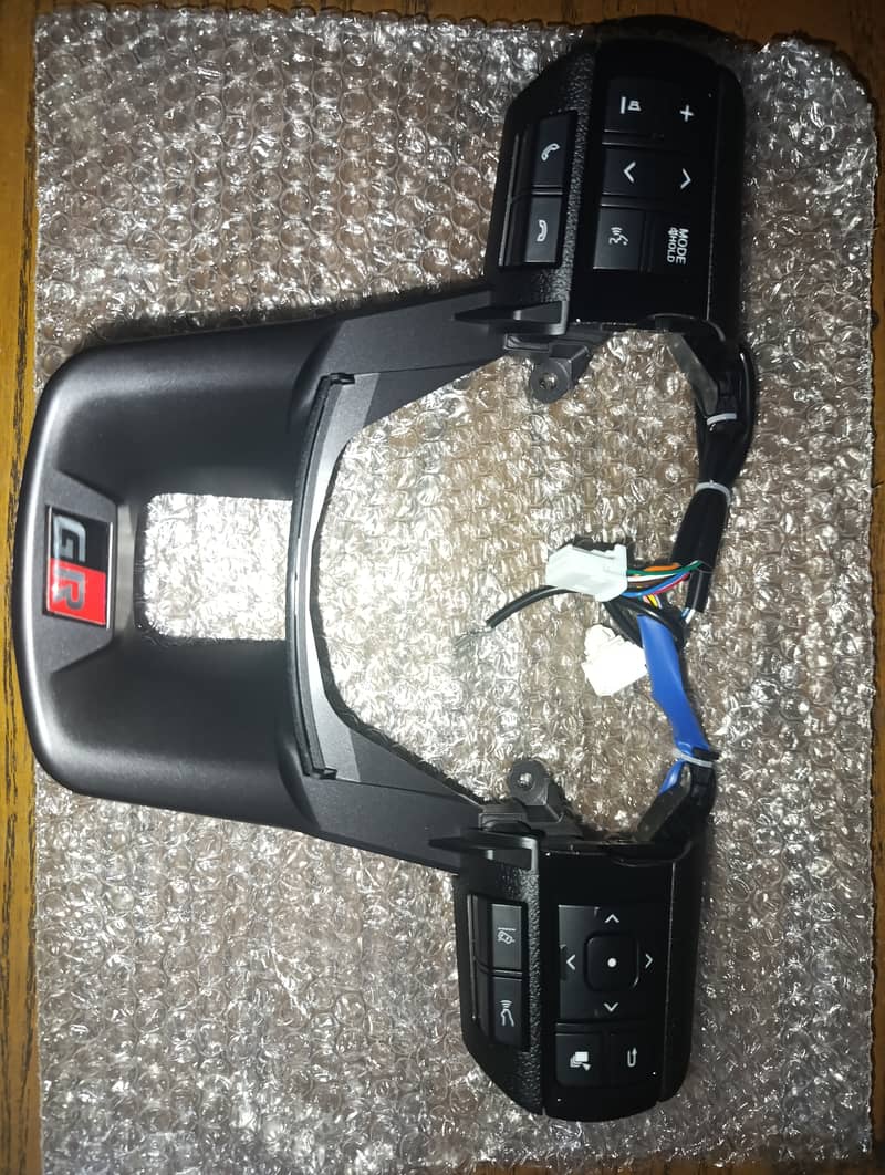 toyota revo + fortuner  Multimedia audio controls 2