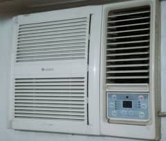 Gree window AC (0.75 ton) with Remote