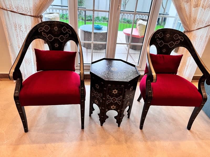 hand painted chairs with hand painted table 3