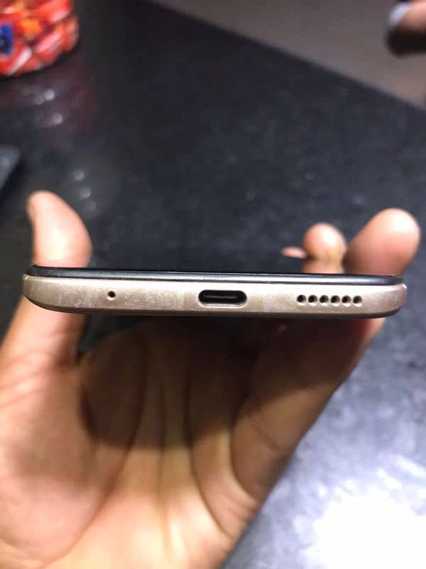 Vivo S1 Pro 8/128 Dual Sim. 1