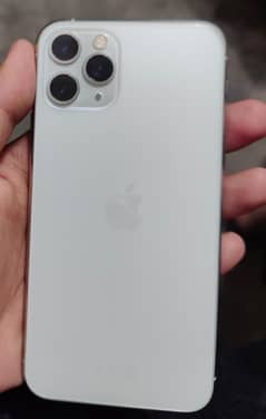 IPhone 11 pro white colour