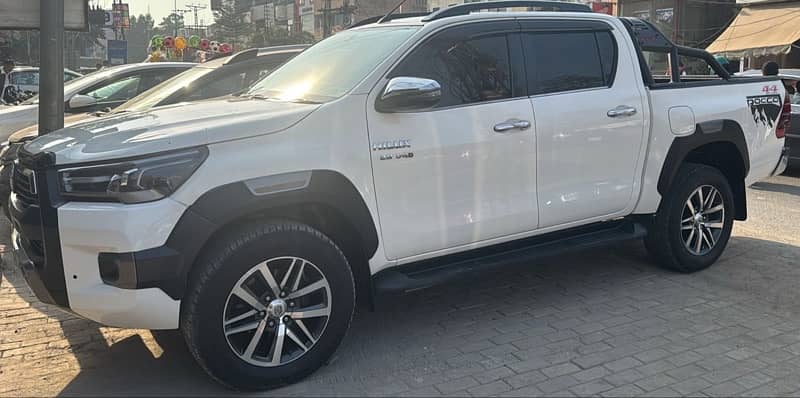 Toyota Hilux 2019 3