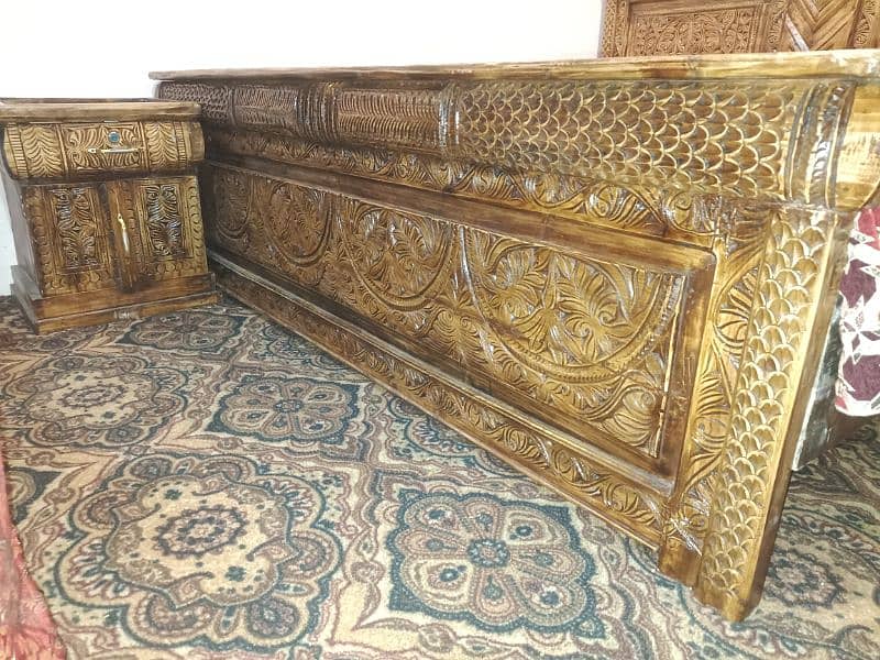 Bed with 2 side tables made in Diyar wood with hand work. 2