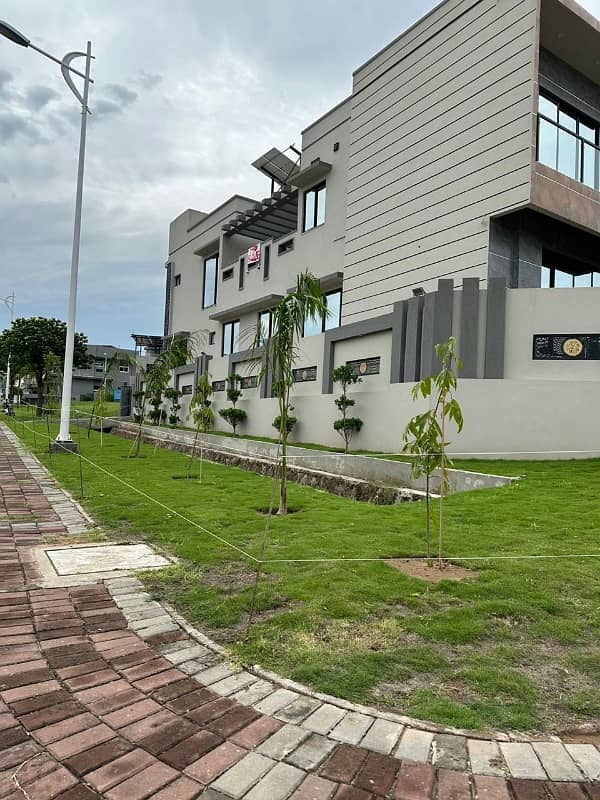 1 Kanal Brand New House For Sale 4