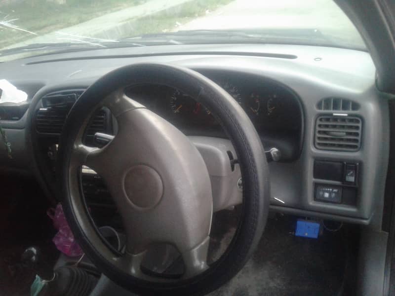 Suzuki Baleno 2005 8