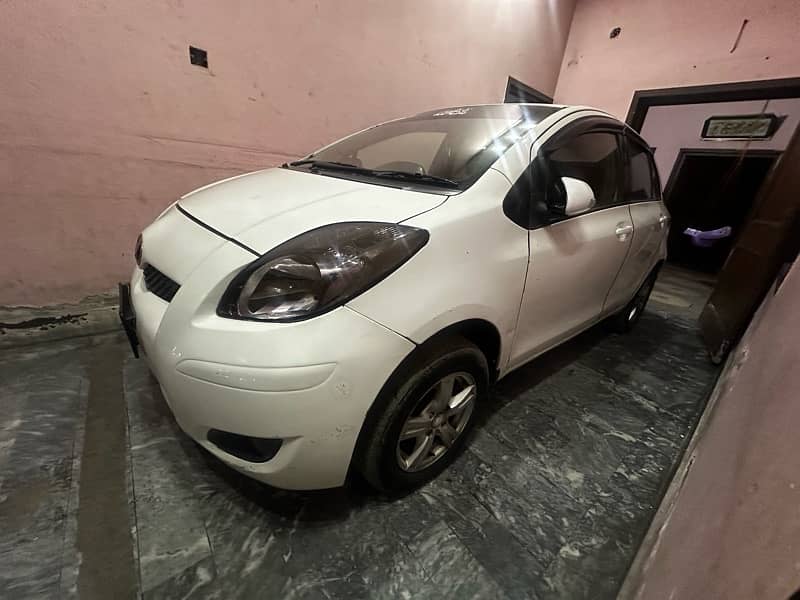 Toyota Vitz 2009/13 4