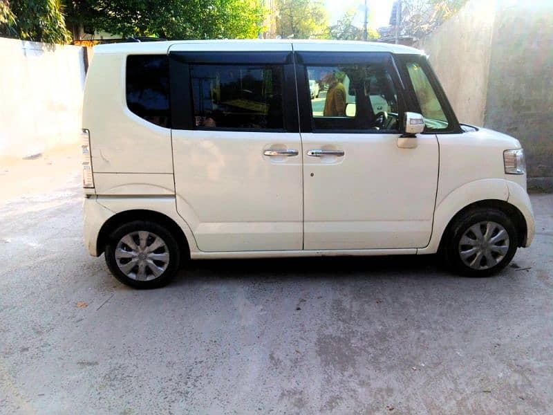 Honda N Box 2015 2