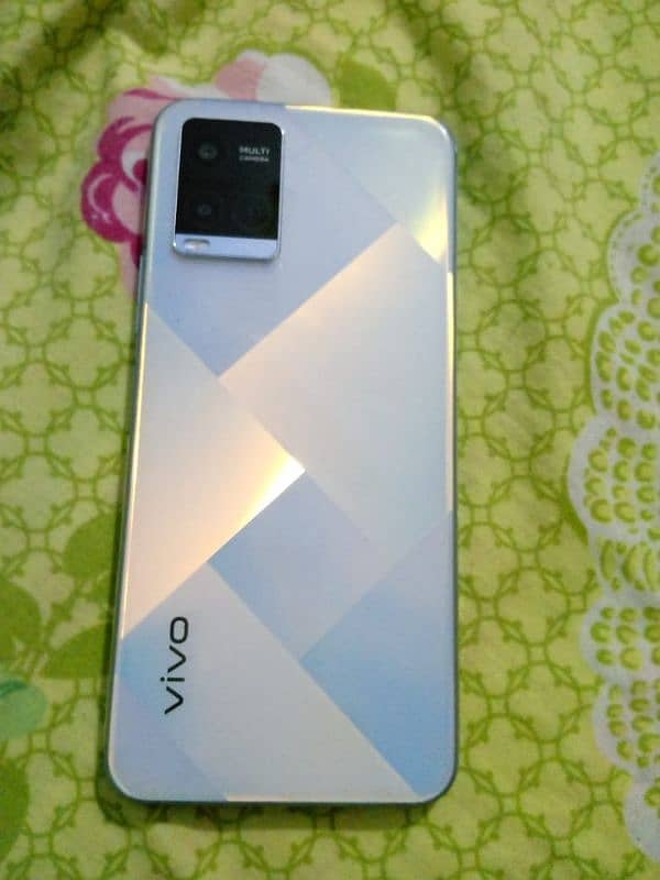Vivo y 21 1