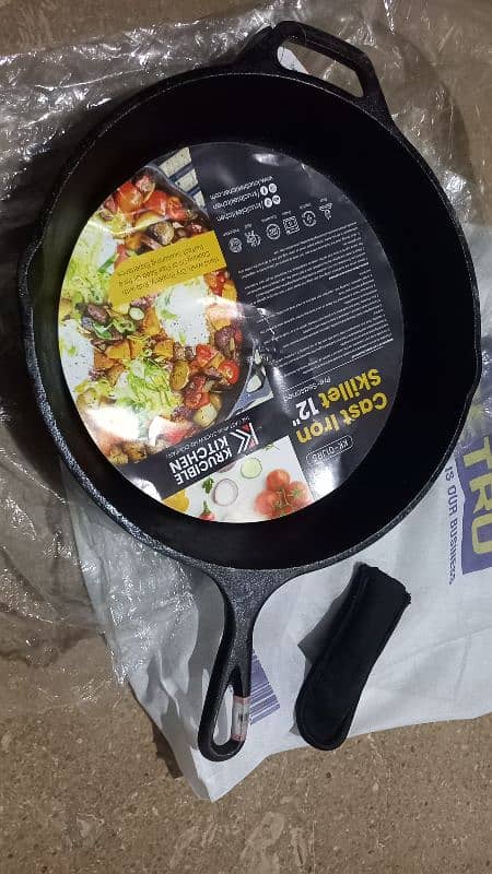 cast iron pan 12 inch 0