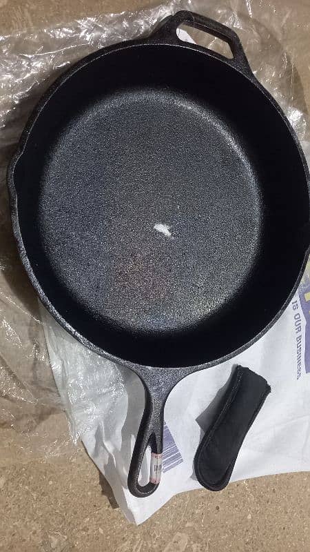 cast iron pan 12 inch 1