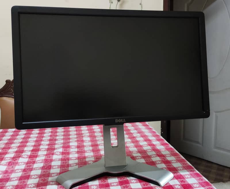 DELL WIDE SCREEN FLAT PANEL MONITOR. . .  . . . . . ( 0334-3105541 ) 2