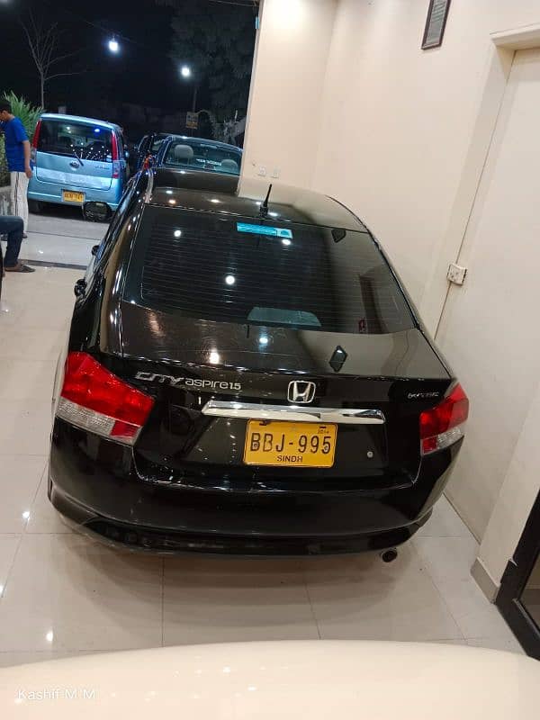 Honda City Aspire 1.5 Model 2014 3