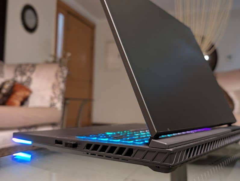 Asus ROG Strix G16 Gaming Laptop -  NVIDIA RTX 4060 7