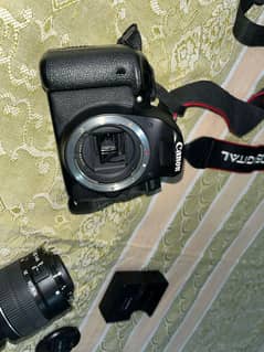 Canon EOS 700D DSLR Camera with 18-55mm Kit Lens and Bag