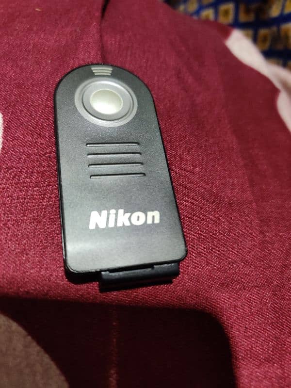 Nikon D 300s as brand new, very slightly used. . 13