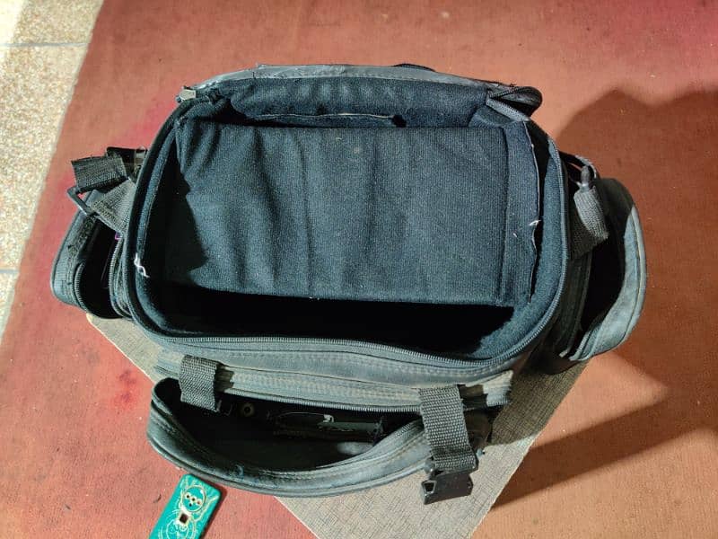 Nikon D 300s as brand new, very slightly used. . 17