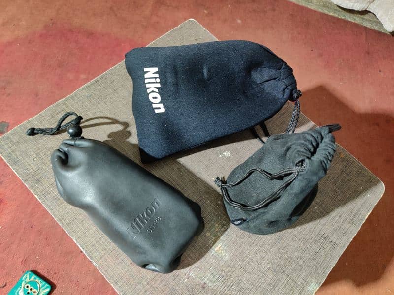 Nikon D 300s as brand new, very slightly used. . 19