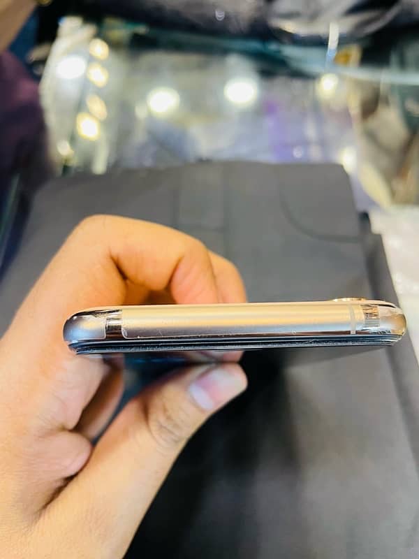 iphone XS PTA approve 10/10 1