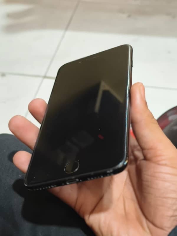 iphone 7plus 128GB pta approved 1