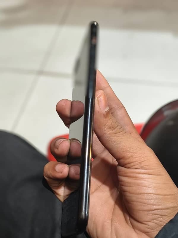 iphone 7plus 128GB pta approved 5
