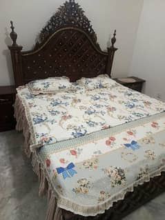 double bed with double spring matress use only 1 month