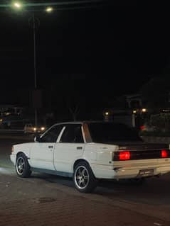 Nissan Sunny 1989