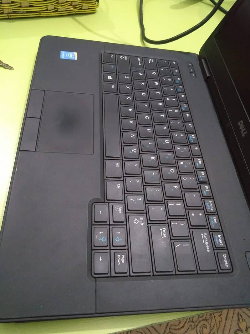 Dell Latitude E5440 2