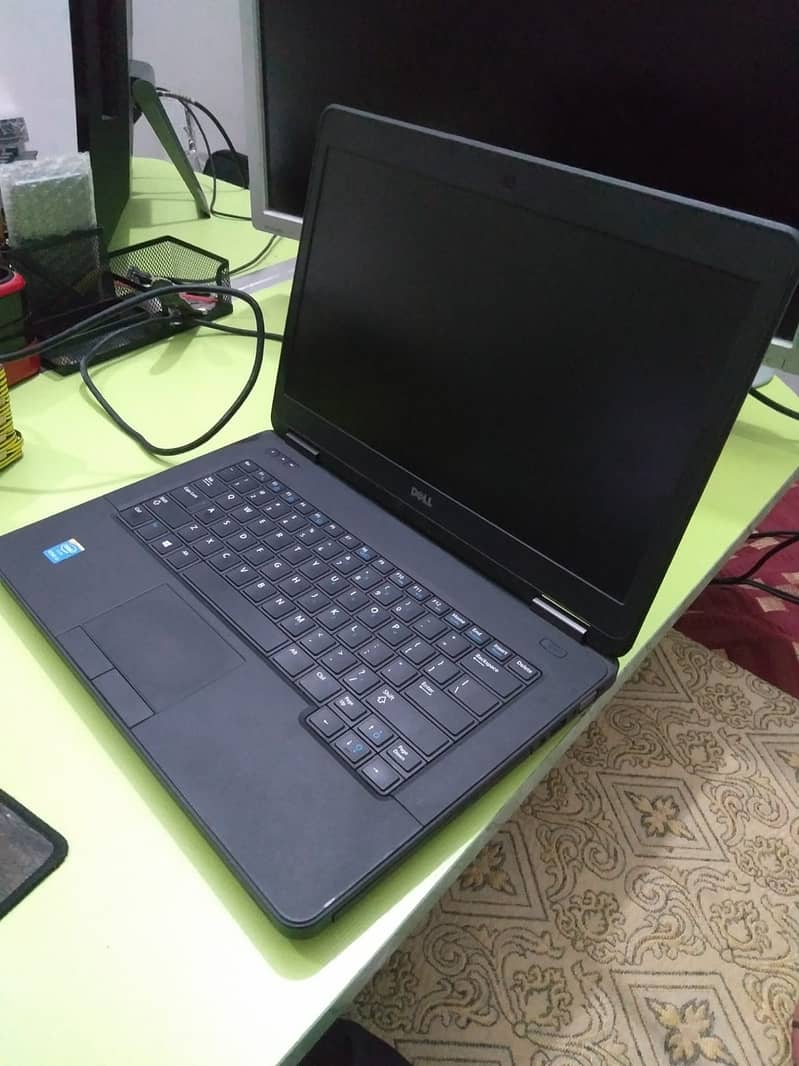 Dell Latitude E5440 3