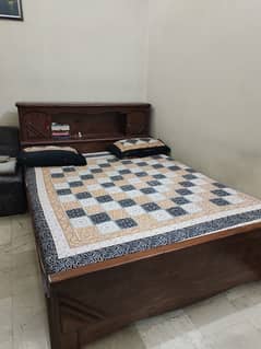 QUEEN SIZE BED FOR SALE