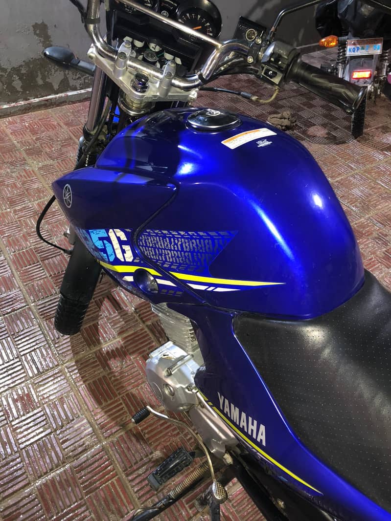 Yamaha YBR 125-G 5