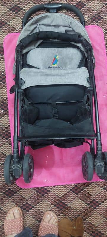 Pierre Cardin pram 7