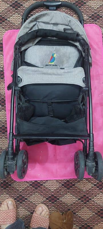 Pierre Cardin pram 9