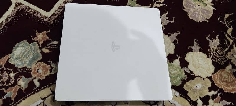 ps4 slim brand new 1