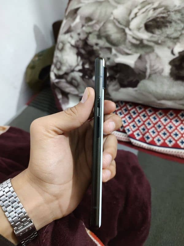 Google pixel 6 4