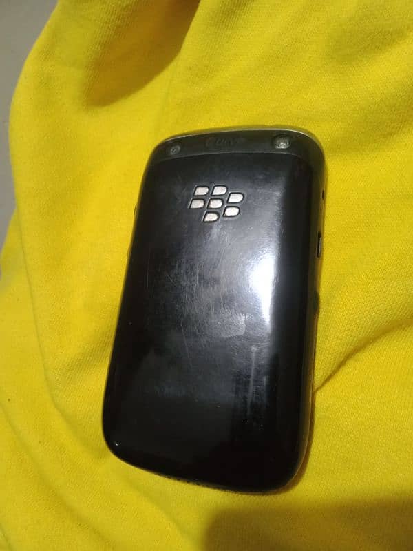 blackberry curve  UK model urgent sale non pta 1