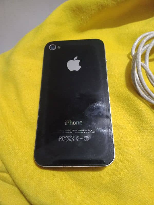 iphone 4 16gb 100 percent geniune no fault antique phone 2