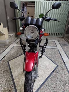 Yamaha YB125Z 2017