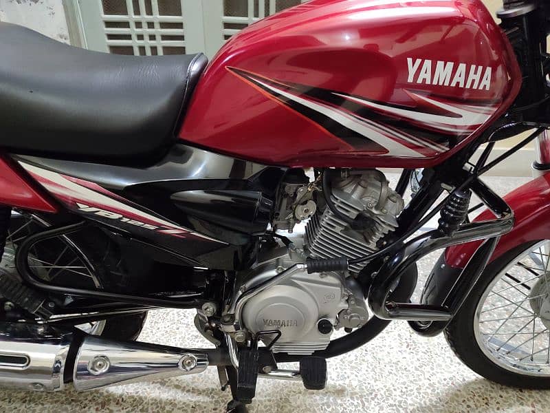 Yamaha YB125Z 2017 3