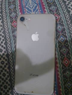 iPhone 8 (White) – Used – Back Glass Broken