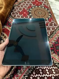 Ipad 9th Generation 64GB 8month Warrenty Complete Saman