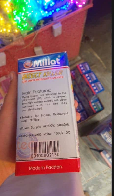 Attracts and Kills mosquitos cash on delivery 3