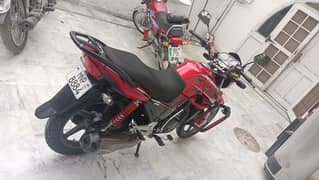 Honda cb 150f Red