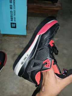 Air Jordan sneakers new used bhi nhi kra