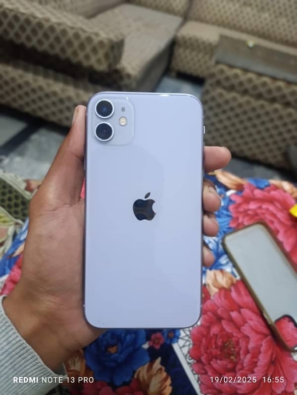 iPhone 11 (128gb) non pta factory unlock with box 0