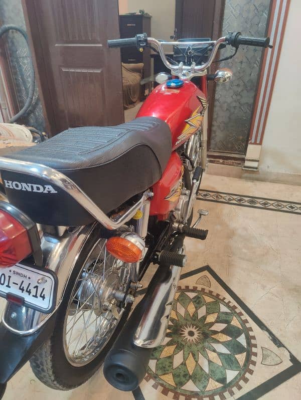 Honda 125 2021 8