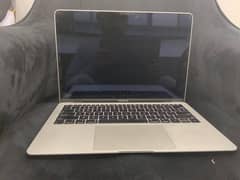 Urgent MacBook air 13- 2020 Inch for sale