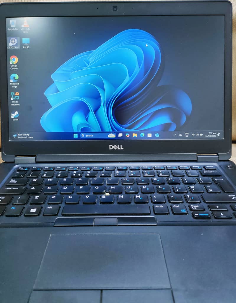 Core i5 laptop - 7th gen vpro edition- Latitude 5490 1