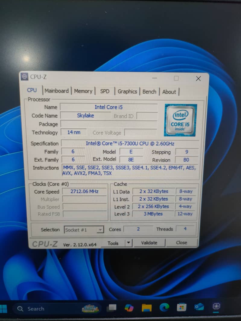 Core i5 laptop - 7th gen vpro edition- Latitude 5490 3