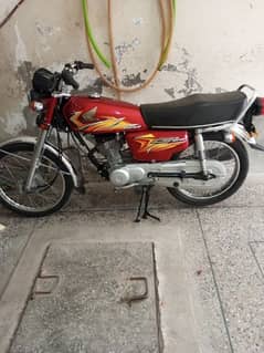 SALE Honda 125 condition like new or exchange with YBR G