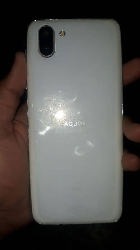 Aquos r2 4 64 all ok 1